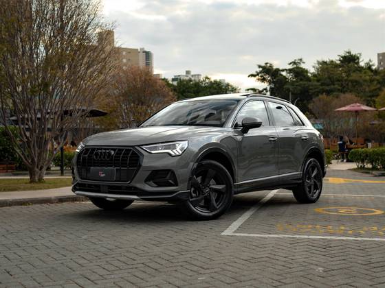AUDI Q3 2.0 40 TFSI GASOLINA PERFORMANCE QUATTRO TIPTRONIC AUDI Q3 2.0 40 TFSI GASOLINA PERFORMANCE QUATTRO TIPTRONIC
